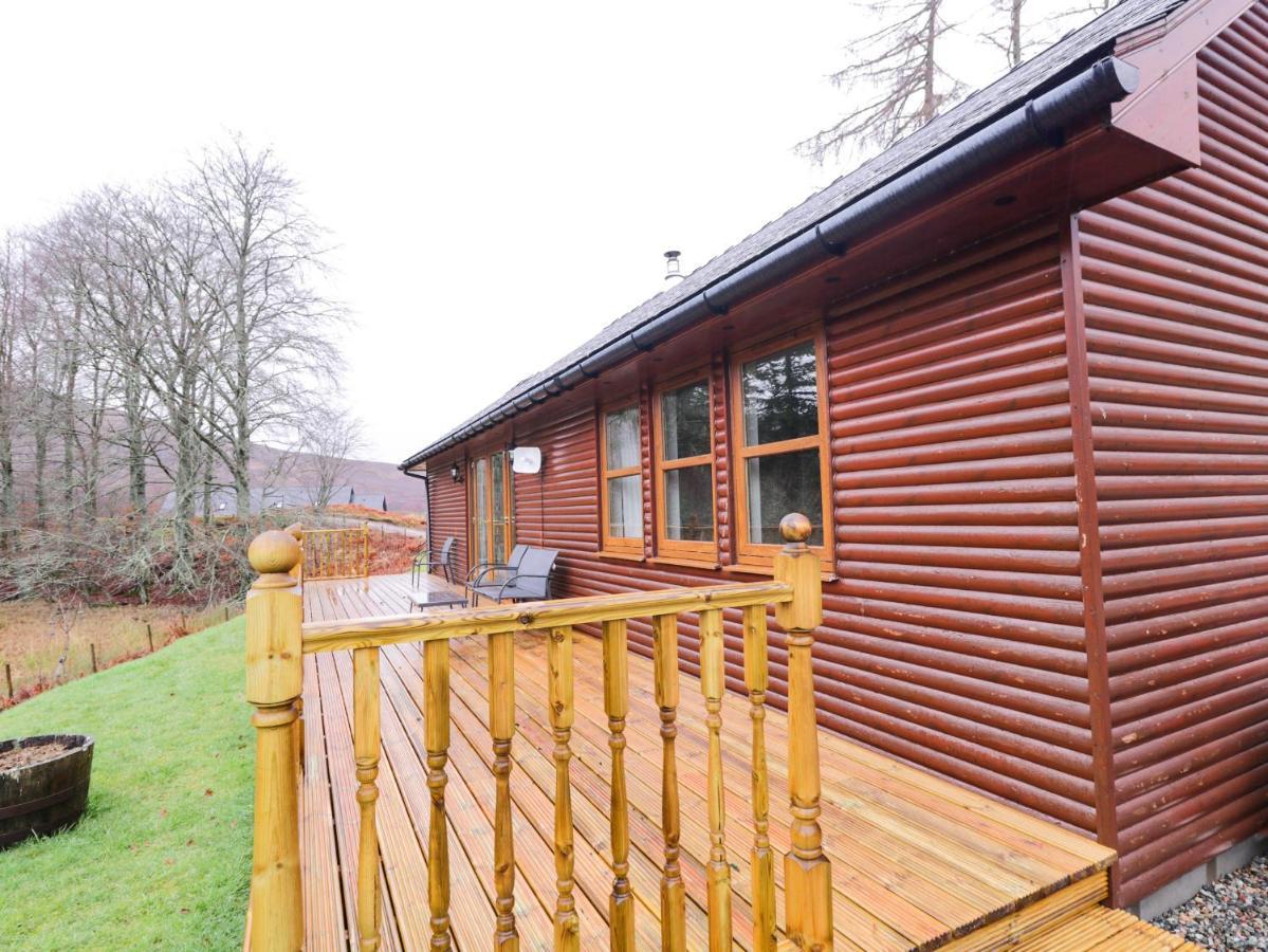 Fersit Log Cottage Roybridge Ngoại thất bức ảnh