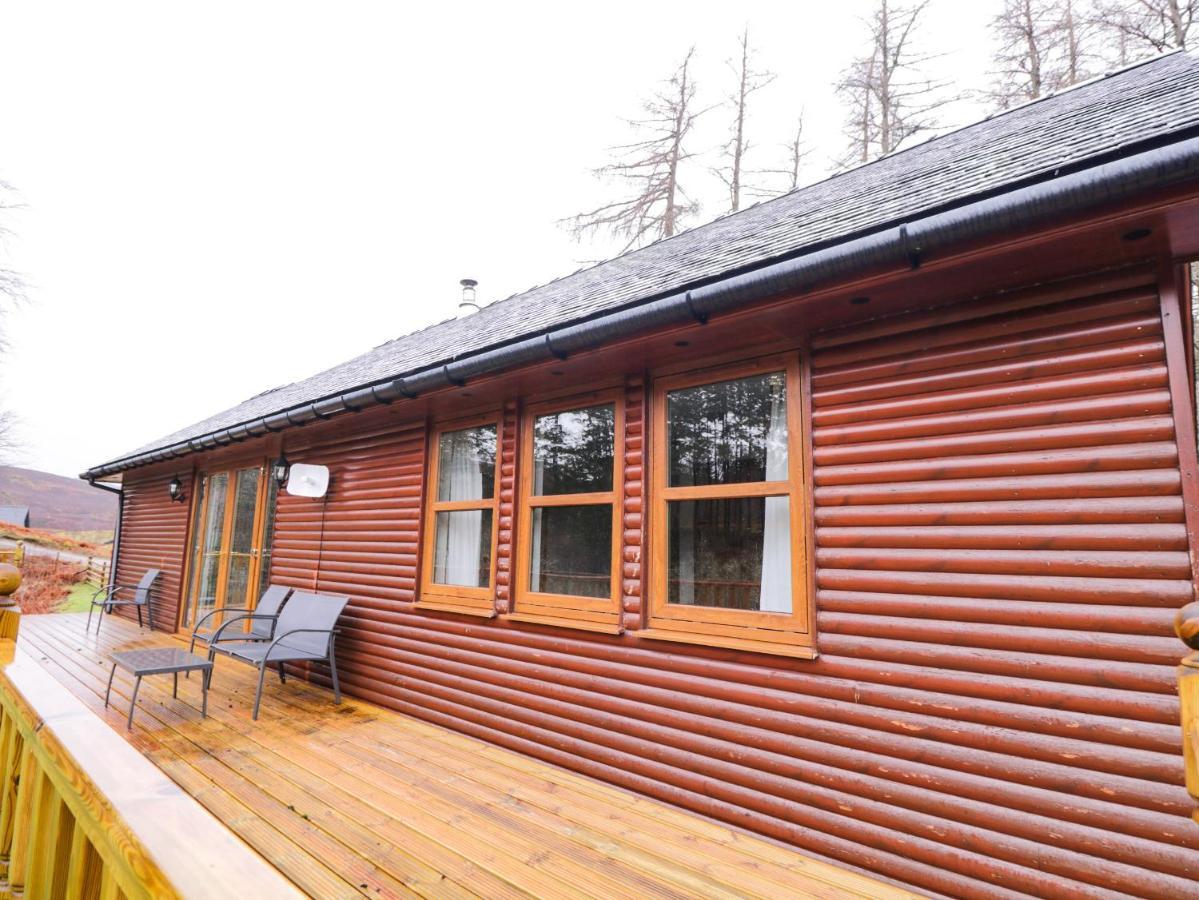 Fersit Log Cottage Roybridge Ngoại thất bức ảnh