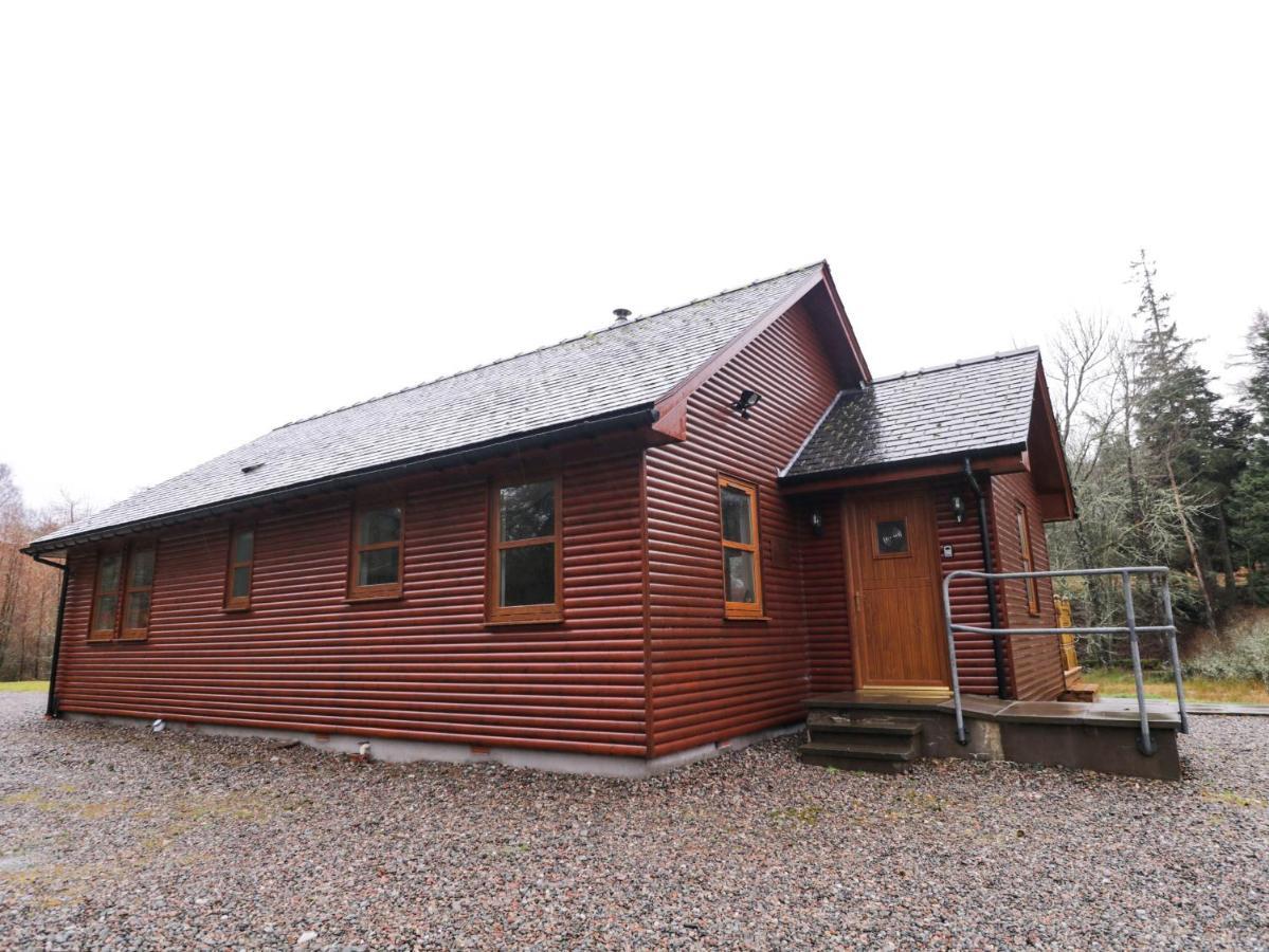 Fersit Log Cottage Roybridge Ngoại thất bức ảnh